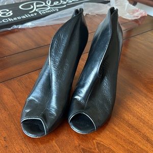 Vince Camuto ankle booties